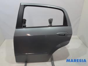 Used Rear door 4-door, left Fiat Punto Evo (199) 1.3 JTD Multijet 85 16V Euro 5 Price € 119,95 Margin scheme offered by Maresia Parts