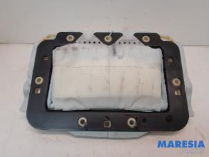 Used Right airbag (dashboard) Renault Megane III Grandtour (KZ) 1.2 16V TCE 115 Price € 50,00 Margin scheme offered by Maresia Parts