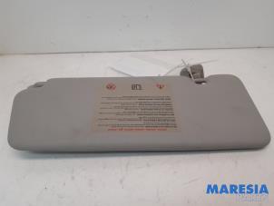 Used Sun visor Renault Megane III Grandtour (KZ) 1.2 16V TCE 115 Price € 15,00 Margin scheme offered by Maresia Parts