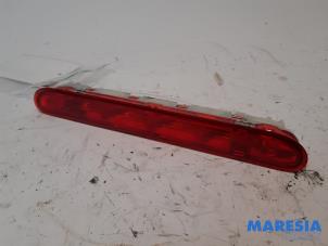 Used Third brake light Peugeot Expert (VA/VB/VE/VF/VY) 2.0 Blue HDi 120 16V Price € 24,08 Inclusive VAT offered by Maresia Parts