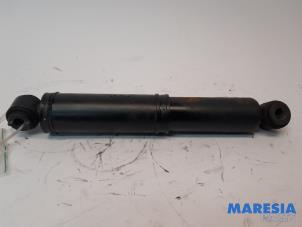 Used Rear shock absorber, left Peugeot Expert (VA/VB/VE/VF/VY) 2.0 Blue HDi 120 16V Price € 48,40 Inclusive VAT offered by Maresia Parts