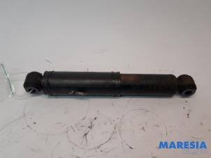 Used Rear shock absorber, right Peugeot Expert (VA/VB/VE/VF/VY) 2.0 Blue HDi 120 16V Price € 30,19 Inclusive VAT offered by Maresia Parts