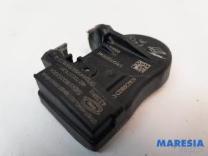 Däcktryckssensor från en Renault Scénic III (JZ) 2.0 16V CVT 2009