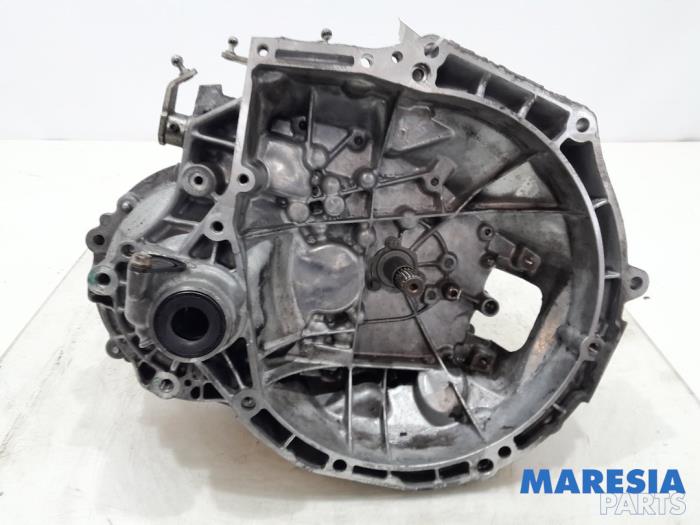 Gearbox from a Peugeot 207 CC (WB) 1.6 16V 2010