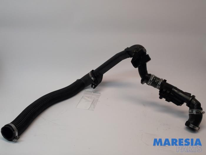Gebrauchte Intercooler Rohr Peugeot Expert (V1/VA/VB/VE/VF/VT/VY) 2.0 Blue HDi 120 16V Preis € 36,30 Mit Mehrwertsteuer angeboten von Maresia Parts