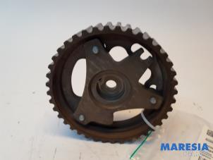 Used Camshaft sprocket Renault Kangoo Express (FW) 1.5 dCi 90 FAP Price € 48,40 Inclusive VAT offered by Maresia Parts