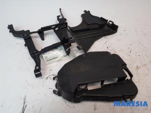 Used Timing cover Renault Kangoo Express (FW) 1.5 dCi 90 FAP Price € 42,35 Inclusive VAT offered by Maresia Parts