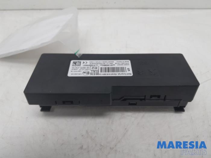 Używane Modul radiowy Peugeot Expert (V1/VA/VB/VE/VF/VT/VY) 2.0 Blue HDi 120 16V Cena € 60,49 Z VAT oferowane przez Maresia Parts