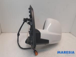Used Wing mirror, left Peugeot Expert (VA/VB/VE/VF/VY) 2.0 Blue HDi 120 16V Price € 145,20 Inclusive VAT offered by Maresia Parts