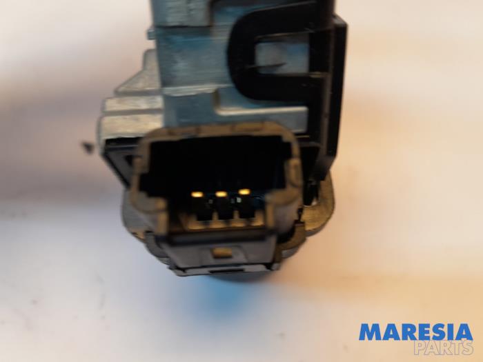 Engine management computer from a Peugeot Expert (V1/VA/VB/VE/VF/VT/VY) 2.0 Blue HDi 120 16V 2021