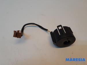 Engine management computer from a Peugeot Expert (V1/VA/VB/VE/VF/VT/VY) 2.0 Blue HDi 120 16V 2021
