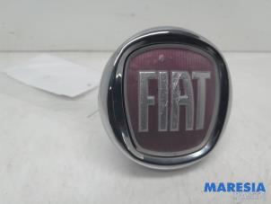 Used Tailgate switch Fiat Punto Evo (199) 1.3 JTD Multijet 85 16V Euro 5 Price € 12,50 Margin scheme offered by Maresia Parts
