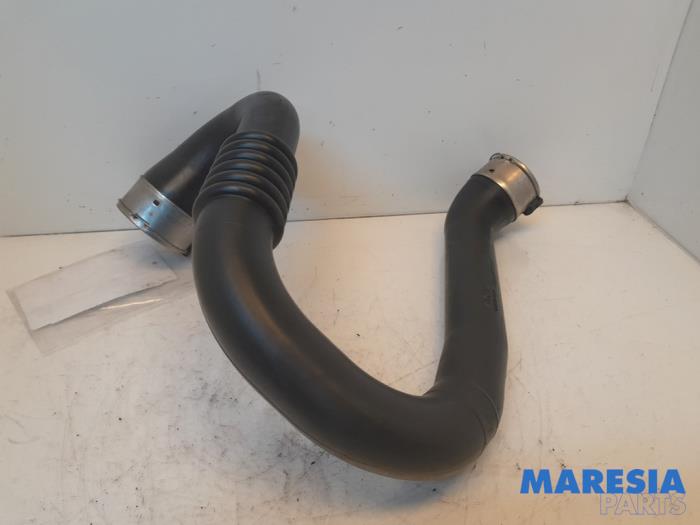 Gebrauchte Intercooler Rohr Renault Megane III Grandtour (KZ) 1.2 16V TCE 115 Preis € 30,00 Margenregelung angeboten von Maresia Parts