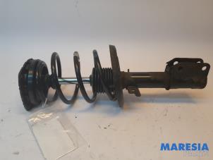Used Front shock absorber rod, left Renault Megane III Grandtour (KZ) 1.2 16V TCE 115 Price € 35,00 Margin scheme offered by Maresia Parts