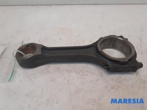 Used Connecting rod Citroen Jumper (U9) 2.2 HDi 100 Euro 4 Price € 72,60 Inclusive VAT offered by Maresia Parts