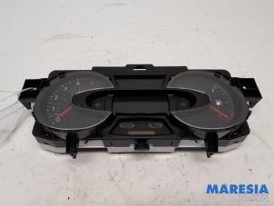 Used Instrument panel Renault Trafic (1FL/2FL/3FL/4FL) 1.6 dCi 95 Price € 181,50 Inclusive VAT offered by Maresia Parts