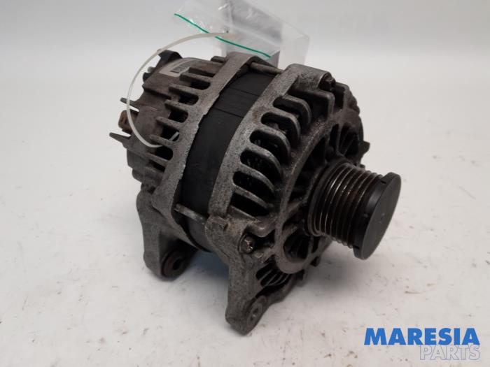 Begagnade Dynamo Renault Trafic (1FL/2FL/3FL/4FL) 1.6 dCi 95 Pris € 96,74 Inklusive moms erbjuds av Maresia Parts