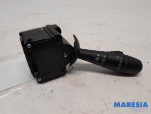 Used Wiper switch Renault Trafic (1FL/2FL/3FL/4FL) 1.6 dCi 95 Price € 90,75 Inclusive VAT offered by Maresia Parts