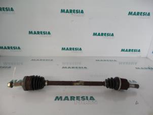Used Drive shaft, rear left Renault Scénic I (JA) 2.0 16V RX4 Price € 85,00 Margin scheme offered by Maresia Parts