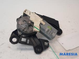 Usagé Moteur essuie-glace arrière Peugeot Expert (G9) 2.0 HDiF 16V 130 Prix € 127,05 Prix TTC proposé par Maresia Parts
