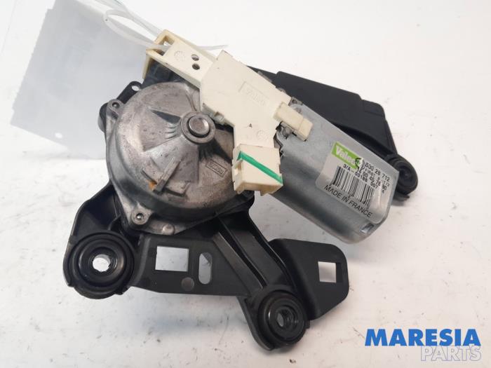Rear wiper motor from a Peugeot Expert (G9) 2.0 HDiF 16V 130 2014