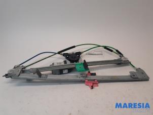Used Window mechanism 2-door, front right Peugeot Expert (G9) 2.0 HDiF 16V 130 Price € 78,65 Inclusive VAT offered by Maresia Parts