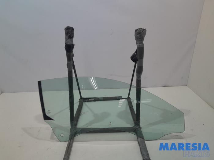 Usados Ventanilla de puerta de 2 puertas derecha Peugeot RCZ (4J) 2.0 HDi 16V FAP Precio € 75,00 Norma de margen ofrecido por Maresia Parts