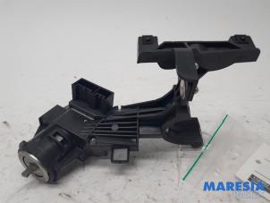 Used Ignition lock + key Opel Combo 1.6 CDTI 16V Price € 60,50 Inclusive VAT offered by Maresia Parts