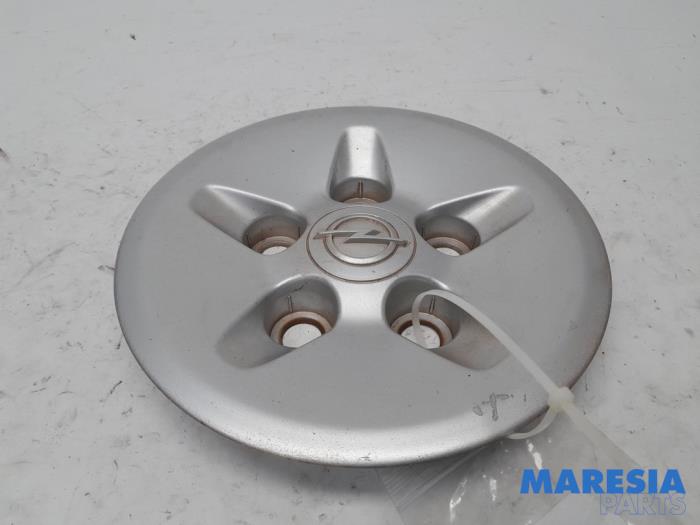 Wheel cover (spare) from a Opel Combo 1.6 CDTI 16V 2012
