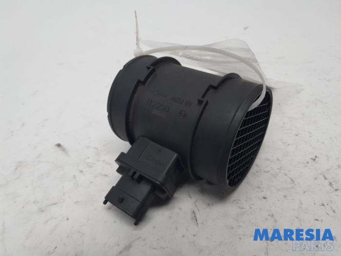 Airflow meter from a Opel Combo 1.6 CDTI 16V 2012