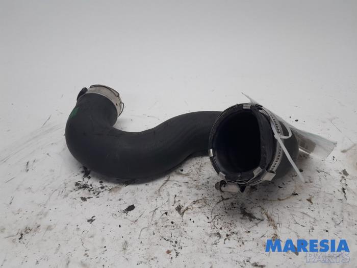 Gebrauchte Intercooler Schlauch Peugeot Expert (G9) 2.0 HDiF 16V 130 Preis € 24,20 Mit Mehrwertsteuer angeboten von Maresia Parts