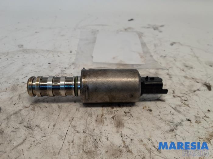 Begagnade Kamaxelsensor Citroen DS5 (KD/KF) 2.0 HDiF 160 16V Pris € 29,99 Marginaltabell erbjuds av Maresia Parts