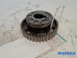 Used Camshaft sprocket Citroen C4 Picasso (3D/3E) 1.2 12V PureTech 130 Price € 35,00 Margin scheme offered by Maresia Parts