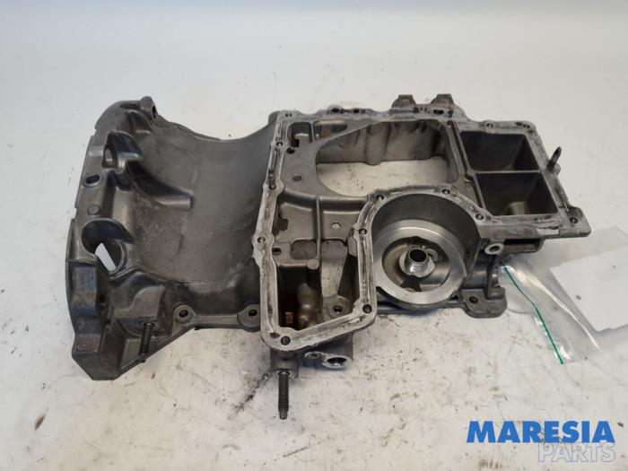 Gebrauchte Ölwanne Citroen C4 Picasso (3D/3E) 1.2 12V PureTech 130 Preis € 70,00 Margenregelung angeboten von Maresia Parts