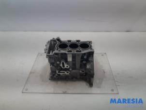 Usados Bloque inferior motor Citroen C4 Picasso (3D/3E) 1.2 12V PureTech 130 Precio € 325,00 Norma de margen ofrecido por Maresia Parts