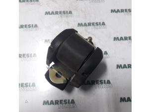 Used Front seatbelt, right Renault Express Price € 42,35 Inclusive VAT offered by Maresia Parts