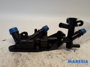 Used Thermostat housing Renault Clio IV (5R) 0.9 Energy TCE 90 12V Price € 50,00 Margin scheme offered by Maresia Parts