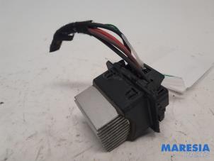 Used Heater resistor Renault Trafic (1FL/2FL/3FL/4FL) 1.6 dCi 145 Twin Turbo Price € 24,20 Inclusive VAT offered by Maresia Parts