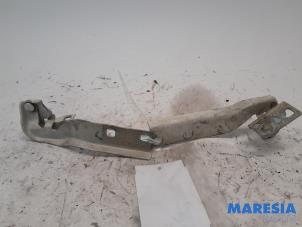 Used Bonnet Hinge Fiat Ducato (250) 2.3 D 120 Multijet Price € 60,50 Inclusive VAT offered by Maresia Parts