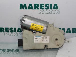 Used Sunroof motor Renault Laguna II (BG) 1.9 dCi 120 Price € 50,00 Margin scheme offered by Maresia Parts