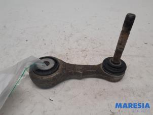 Used Rear wishbone, left Alfa Romeo Stelvio (949) 2.0 T 16V Veloce Q4 Price € 25,00 Margin scheme offered by Maresia Parts