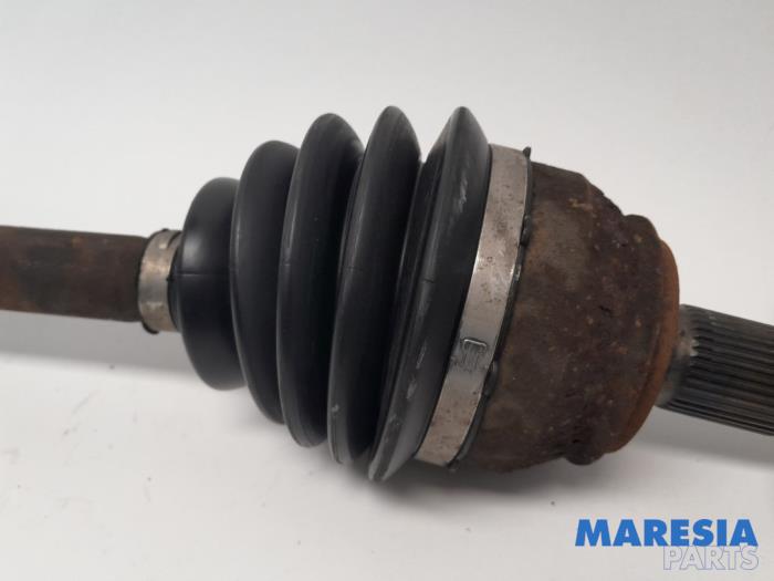 Front drive shaft, right from a Fiat Ducato (250) 2.3 D 120 Multijet 2011