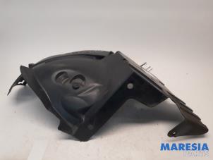 Used Wheel arch liner Renault Trafic (1FL/2FL/3FL/4FL) 1.6 dCi 145 Twin Turbo Price € 36,30 Inclusive VAT offered by Maresia Parts