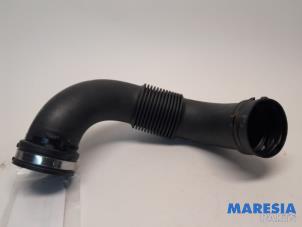 Used Air intake hose Renault Trafic (1FL/2FL/3FL/4FL) 1.6 dCi 145 Twin Turbo Price € 36,30 Inclusive VAT offered by Maresia Parts