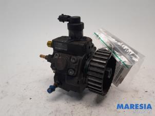 Used Mechanical fuel pump Peugeot 308 (4A/C) 1.6 HDiF 16V Price € 25,00 Margin scheme offered by Maresia Parts