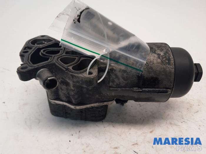 Gebrauchte Ölfilterhalter Peugeot 308 (4A/C) 1.6 HDiF 16V Preis € 50,00 Margenregelung angeboten von Maresia Parts