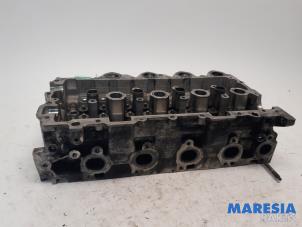Used Cylinder head Peugeot 308 (4A/C) 1.6 HDiF 16V Price € 210,00 Margin scheme offered by Maresia Parts