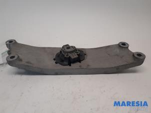 Used Gearbox mount Alfa Romeo Stelvio (949) 2.0 T 16V Veloce Q4 Price € 75,00 Margin scheme offered by Maresia Parts