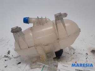 Used Expansion vessel Renault Trafic (1FL/2FL/3FL/4FL) 1.6 dCi 145 Twin Turbo Price € 18,15 Inclusive VAT offered by Maresia Parts
