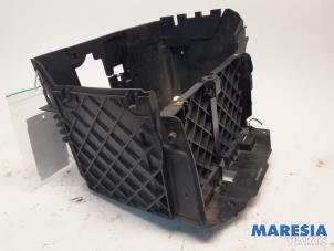 Used Battery box Renault Trafic (1FL/2FL/3FL/4FL) 1.6 dCi 145 Twin Turbo Price € 18,15 Inclusive VAT offered by Maresia Parts